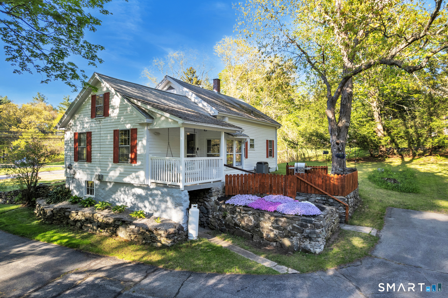 215 Walnut Street Putnam CT 06260
