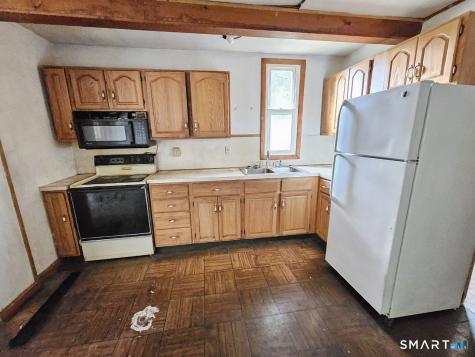 66 Chesterfield Avenue Wolcott CT 06716
