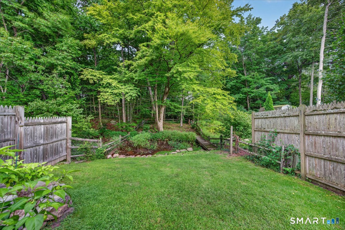 9 Brook Trail East Hampton CT 06424