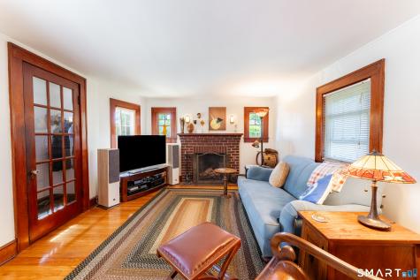 36 Briggs Street New London CT 06320