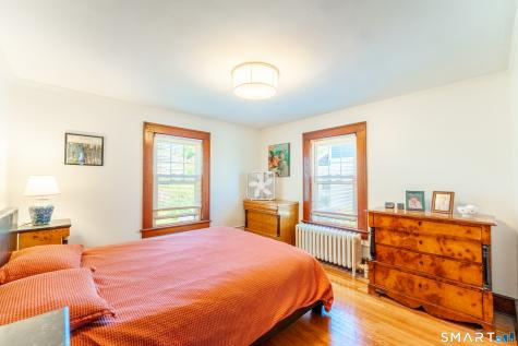 36 Briggs Street New London CT 06320