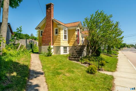 36 Briggs Street New London CT 06320