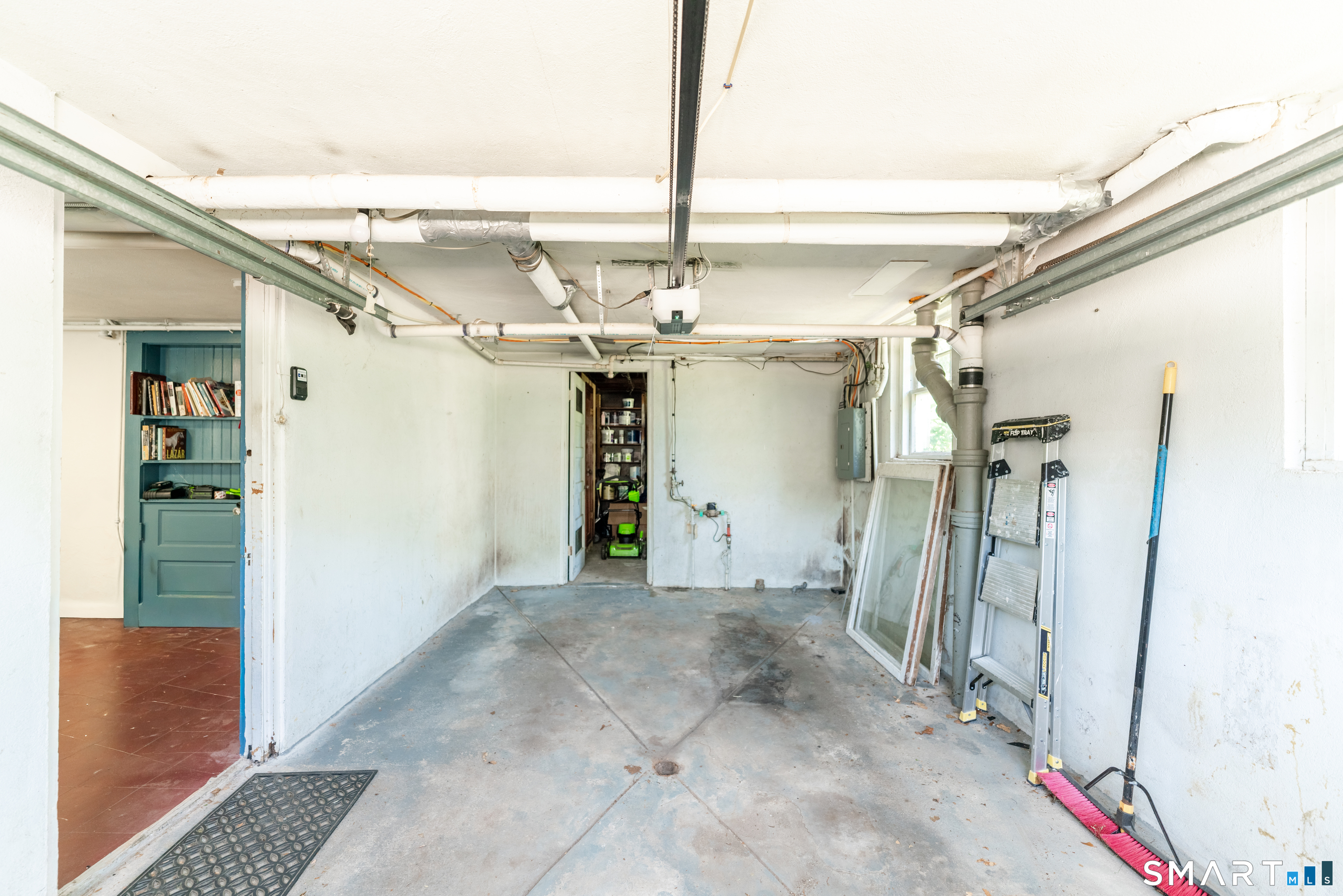 36 Briggs Street New London CT 06320