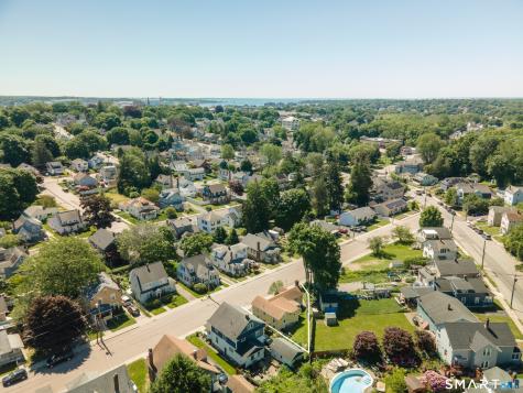36 Briggs Street New London CT 06320