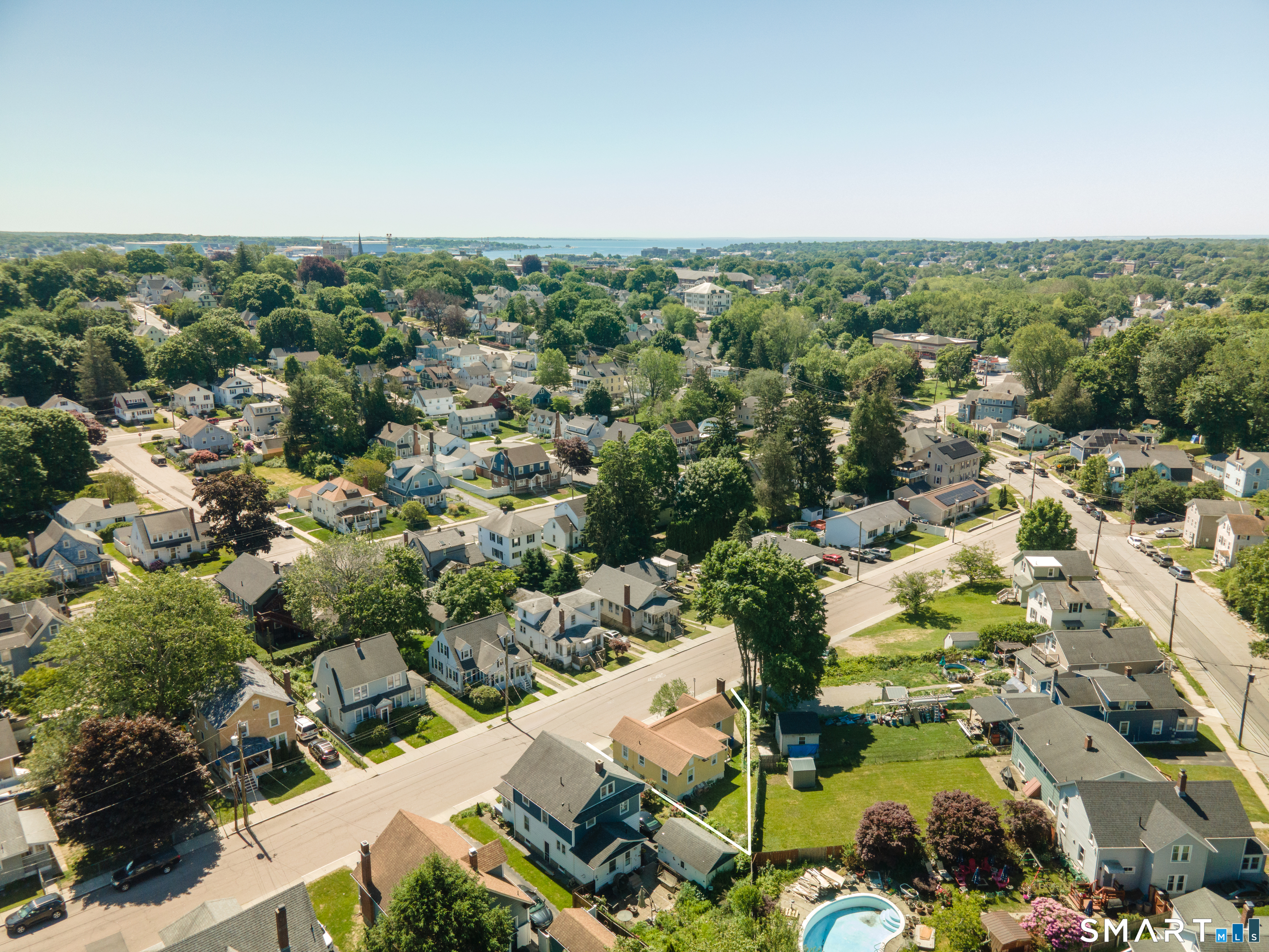 36 Briggs Street New London CT 06320