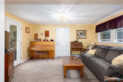 93 Indian Trail Bristol CT 06010