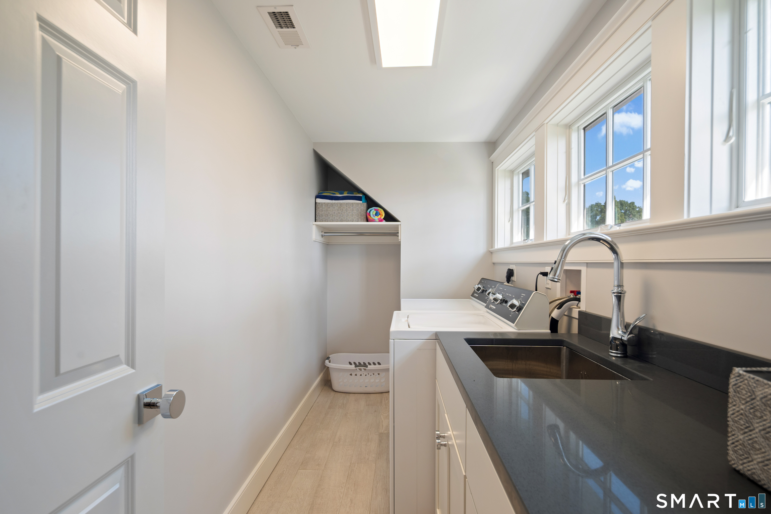 6 Nylked Terrace Norwalk CT 06853