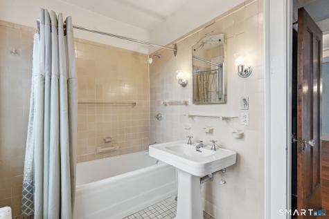 15 Beverly Road West Hartford CT 06119