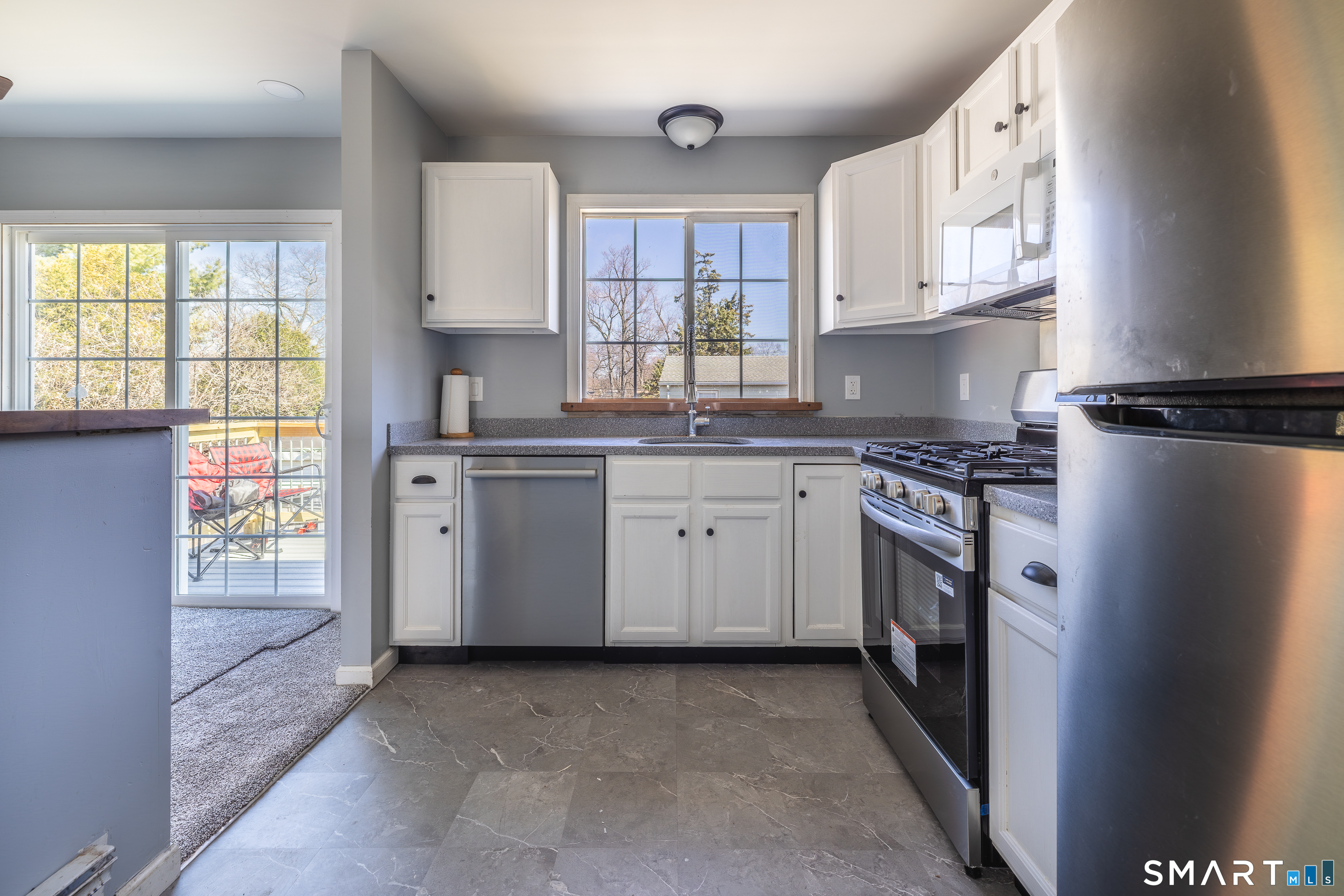 81 Andrews Avenue Milford CT 06460