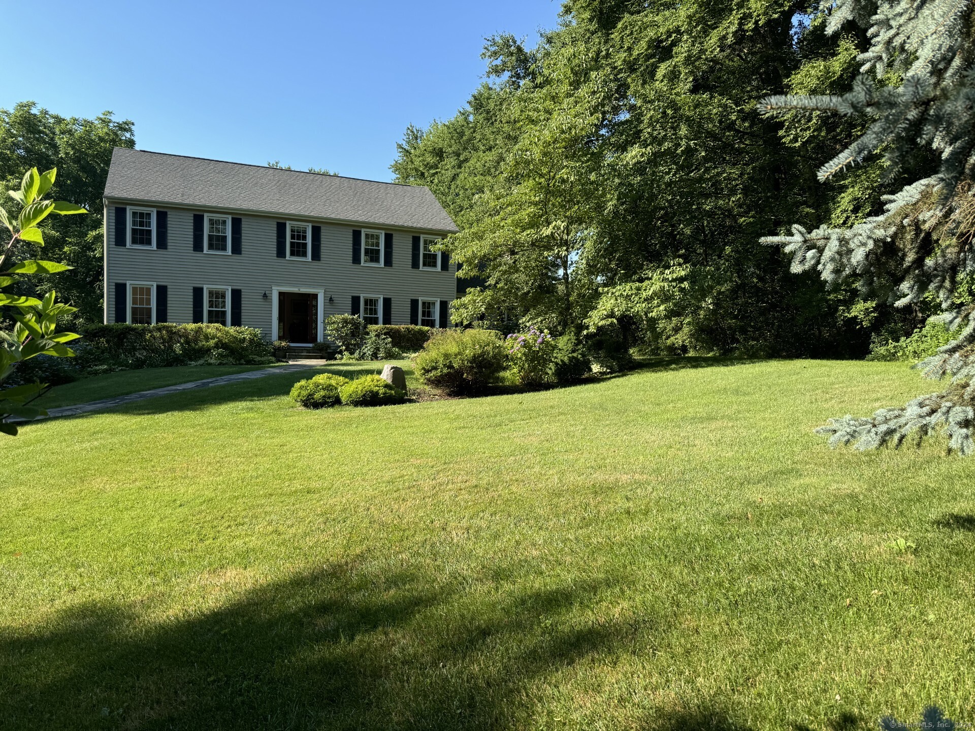 10 Castle Hill Lane Bridgewater CT 06752