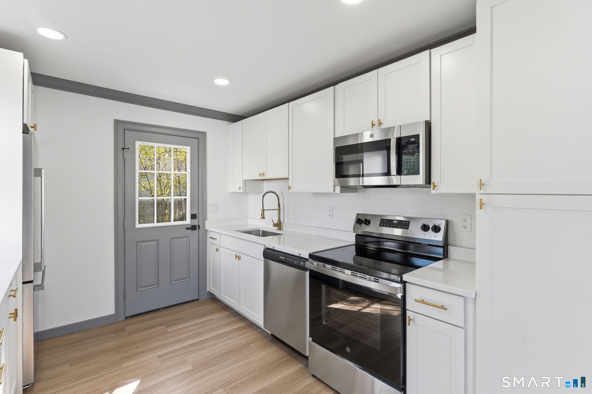 25 Flint Court Groton CT 06340