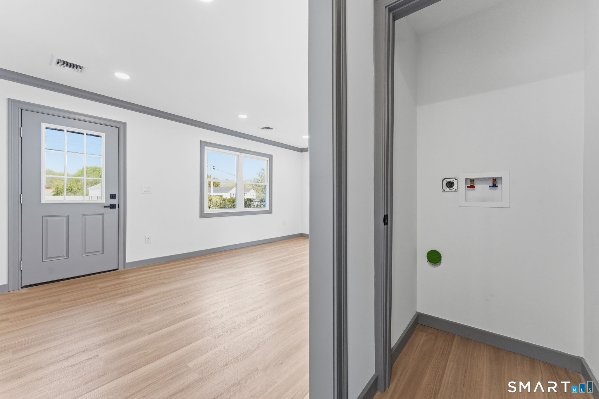25 Flint Court Groton CT 06340