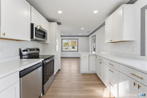 25 Flint Court Groton CT 06340