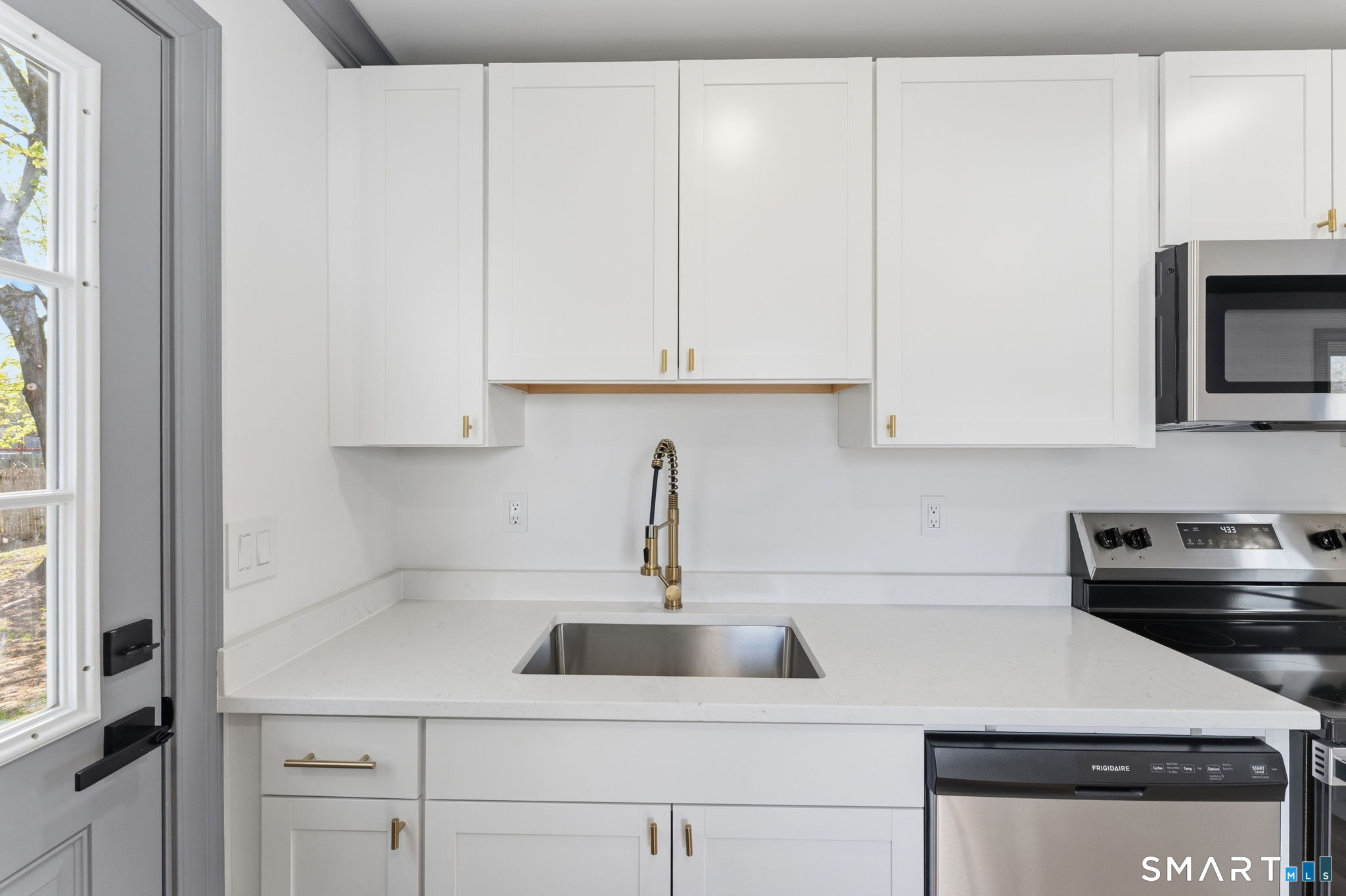 25 Flint Court Groton CT 06340