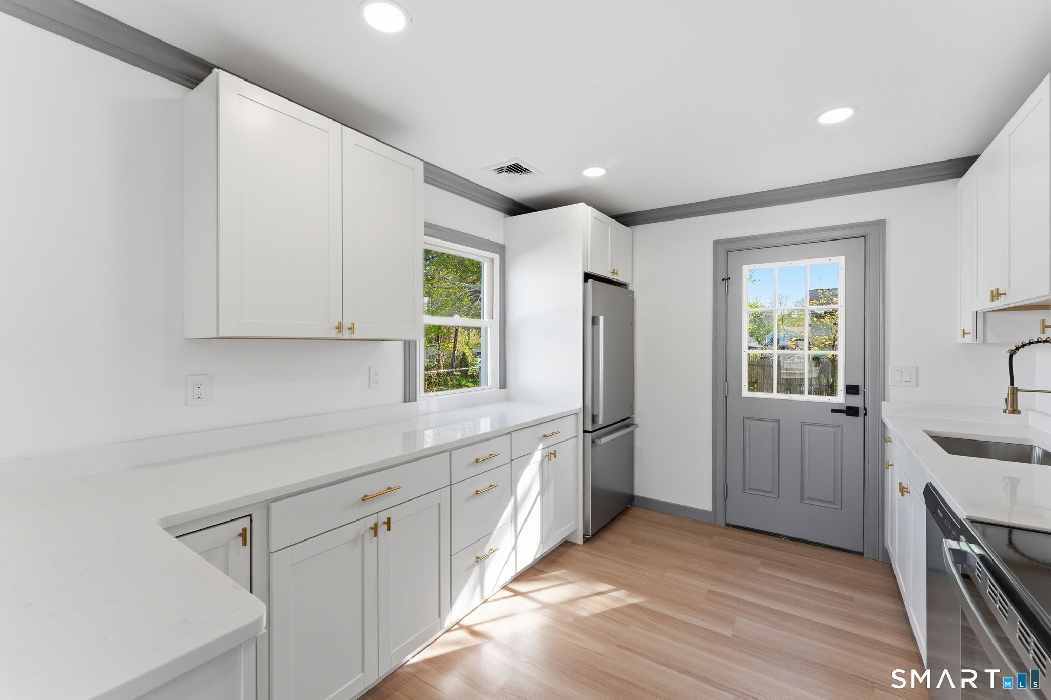 25 Flint Court Groton CT 06340