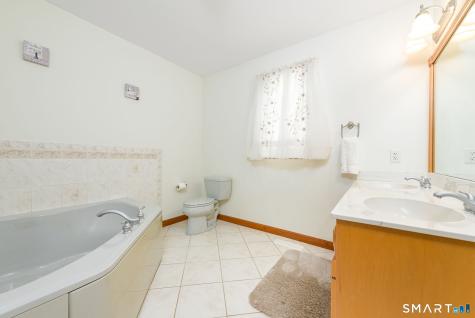 23 School House Lane Durham CT 06422