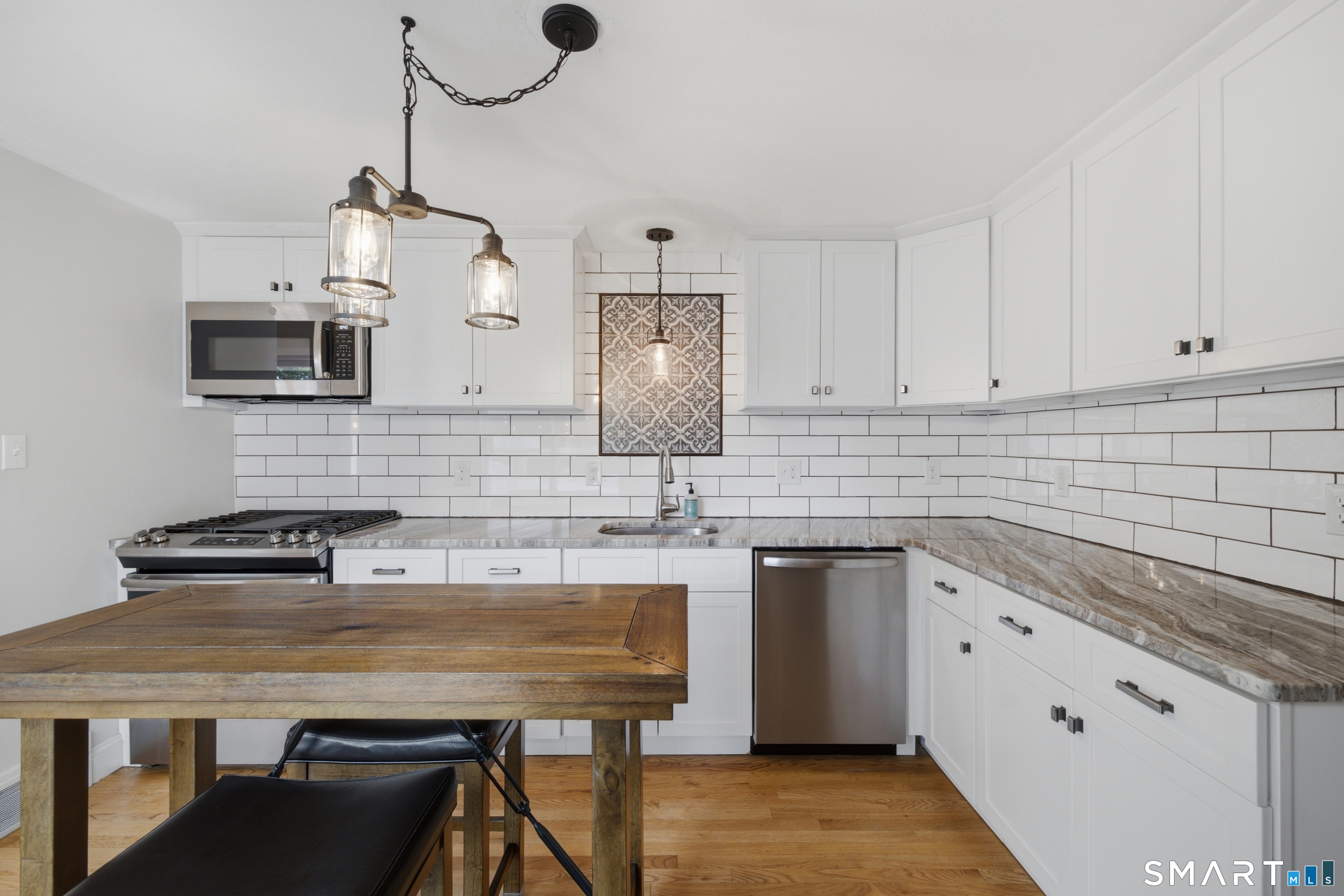 85 Knollwood Road West Hartford CT 06110