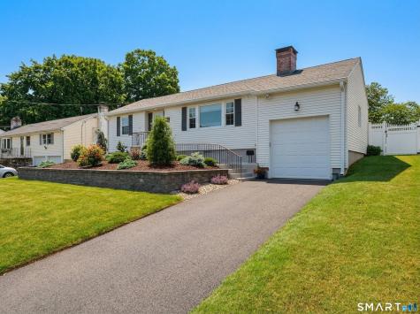 85 Knollwood Road West Hartford CT 06110