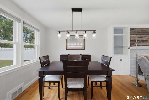 85 Knollwood Road West Hartford CT 06110