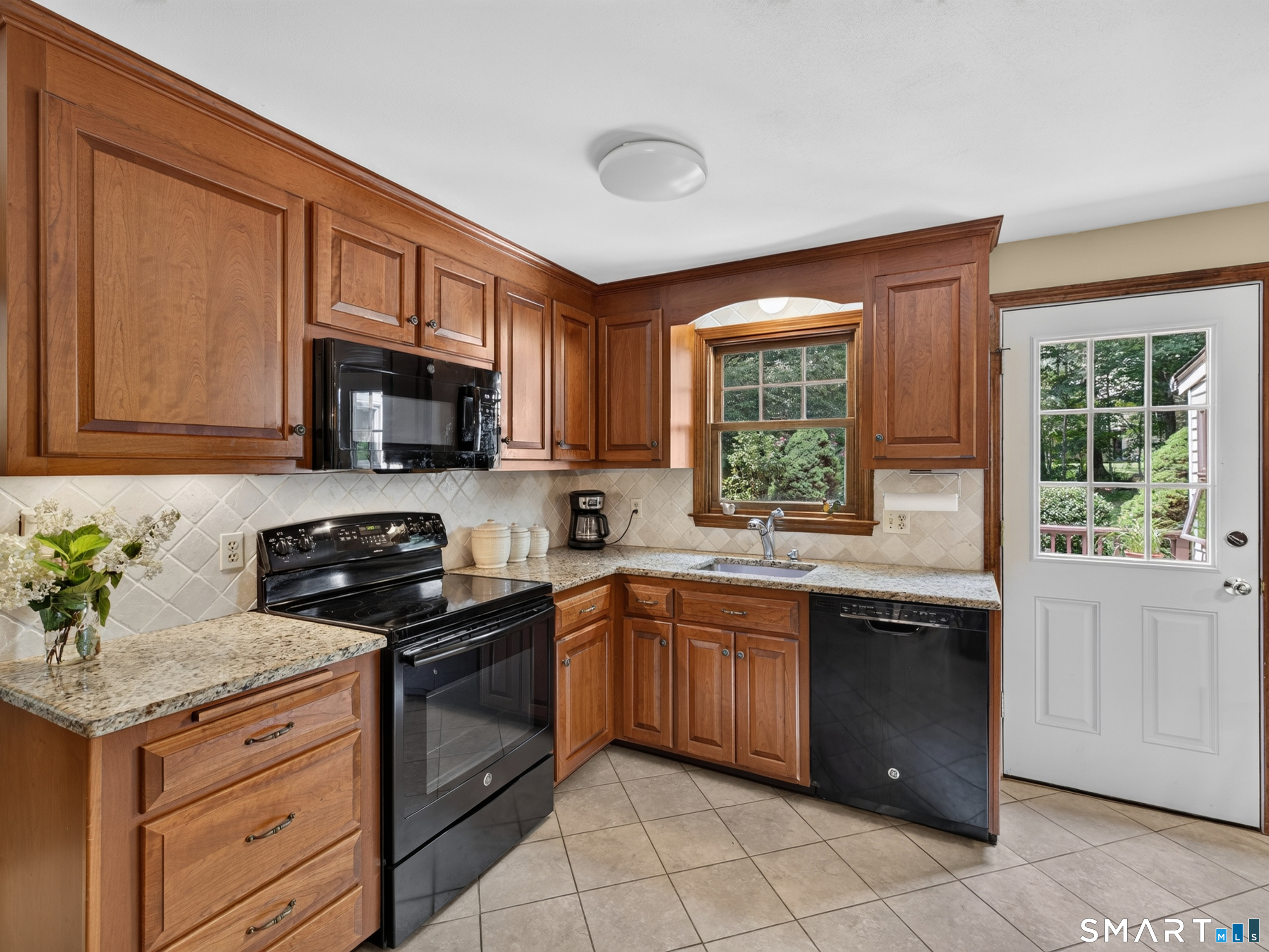 11 Kitteridge Hill Road Old Saybrook CT 06475