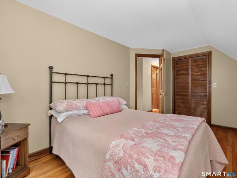 11 Kitteridge Hill Road Old Saybrook CT 06475
