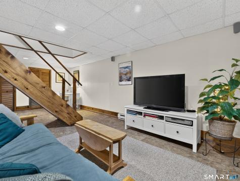 11 Kitteridge Hill Road Old Saybrook CT 06475
