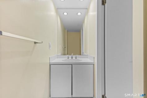 1 Driftway Greenwich CT 06830