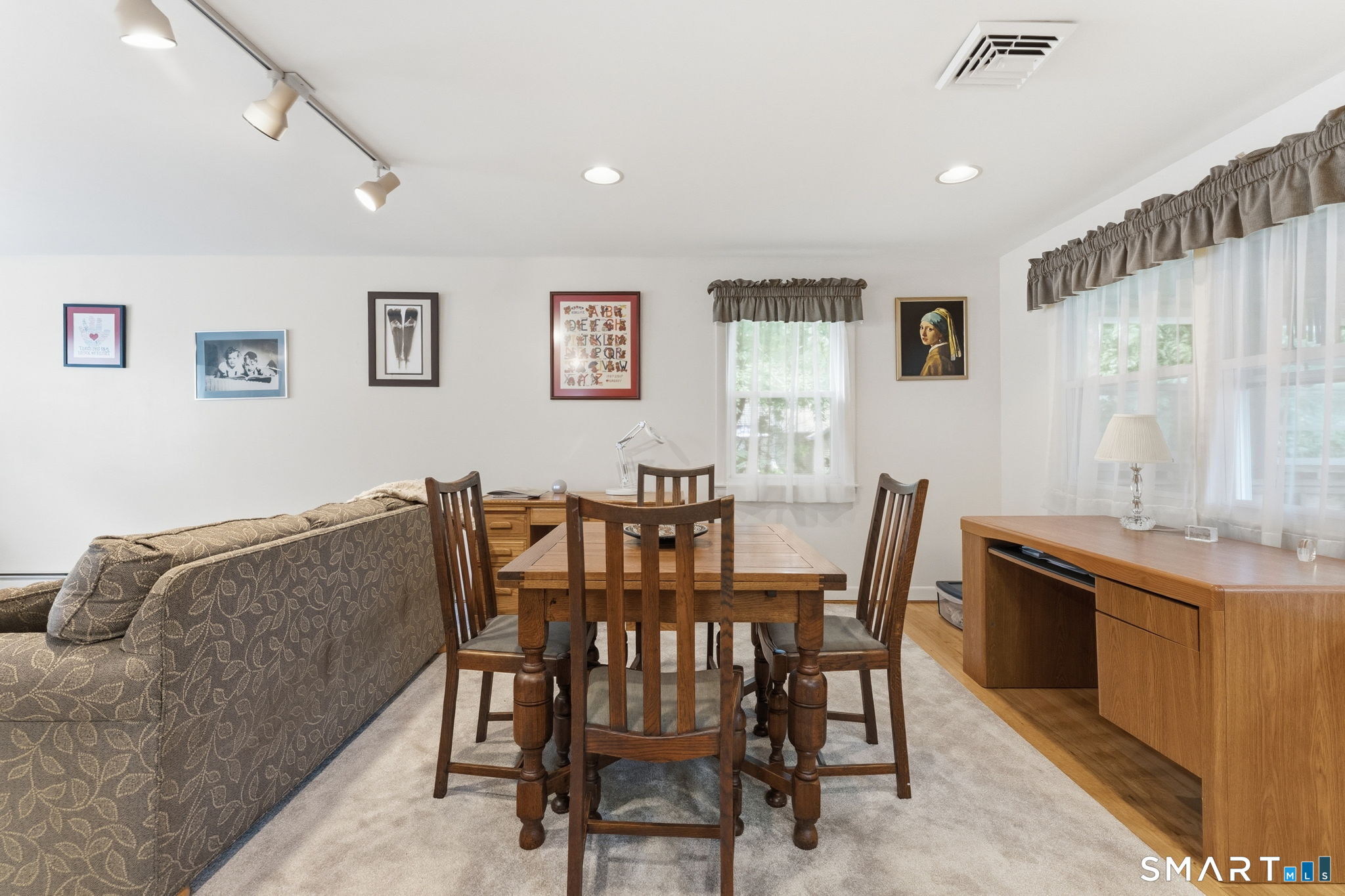 20 South Cobblers Court East Lyme CT 06357