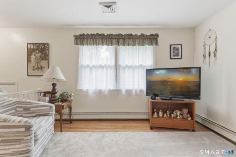 20 South Cobblers Court East Lyme CT 06357