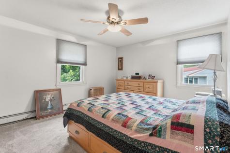 20 South Cobblers Court East Lyme CT 06357
