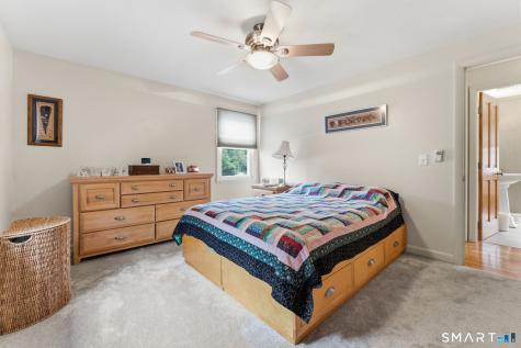 20 South Cobblers Court East Lyme CT 06357