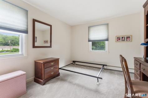 20 South Cobblers Court East Lyme CT 06357