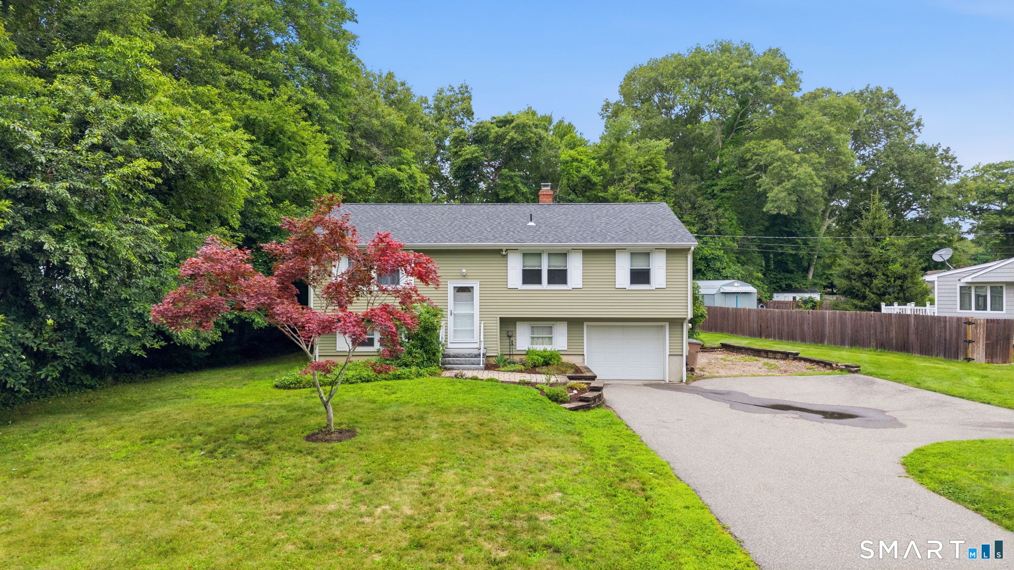 20 South Cobblers Court East Lyme CT 06357