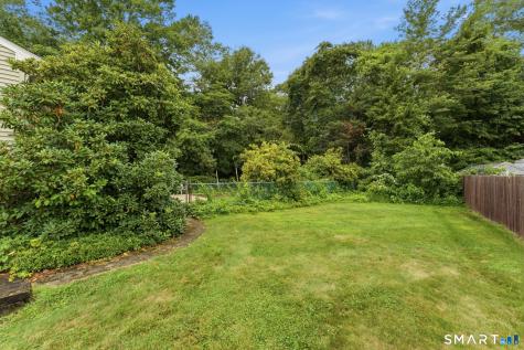 20 South Cobblers Court East Lyme CT 06357