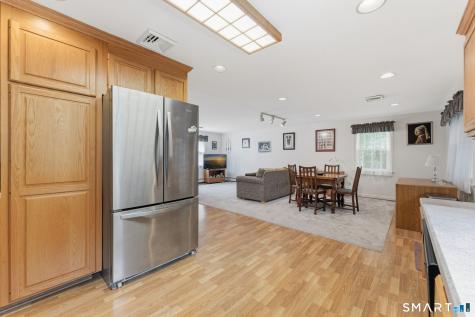 20 South Cobblers Court East Lyme CT 06357
