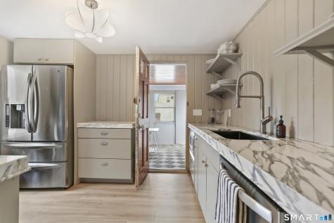 671 Fairview Avenue Bridgeport CT 06606