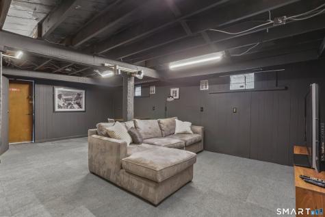 671 Fairview Avenue Bridgeport CT 06606