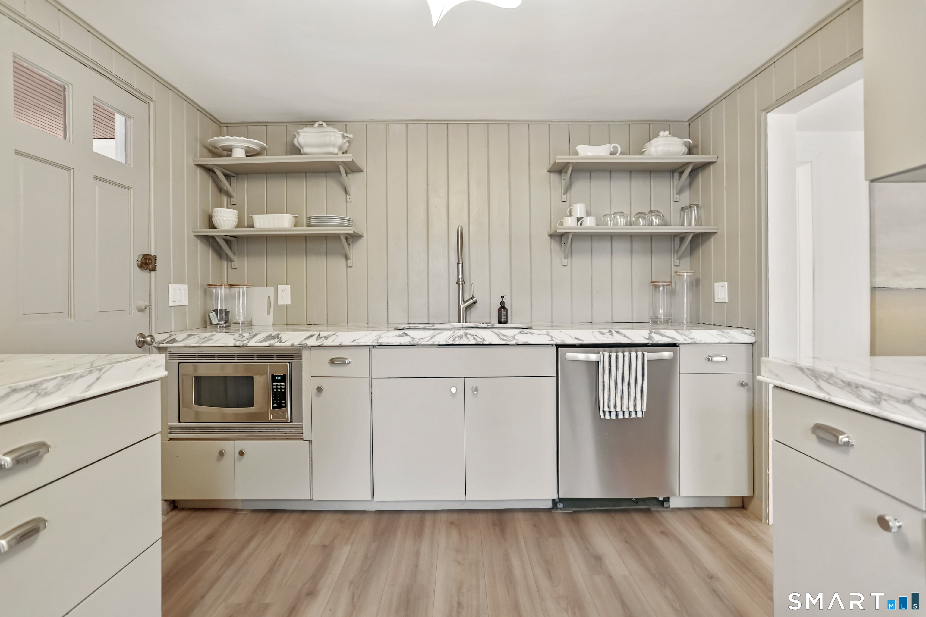 671 Fairview Avenue Bridgeport CT 06606