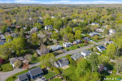 17 Loren Lane Westport CT 06880