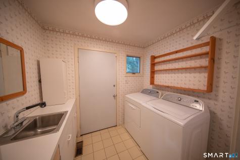45 Trumbull Road Waterford CT 06385