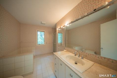 45 Trumbull Road Waterford CT 06385
