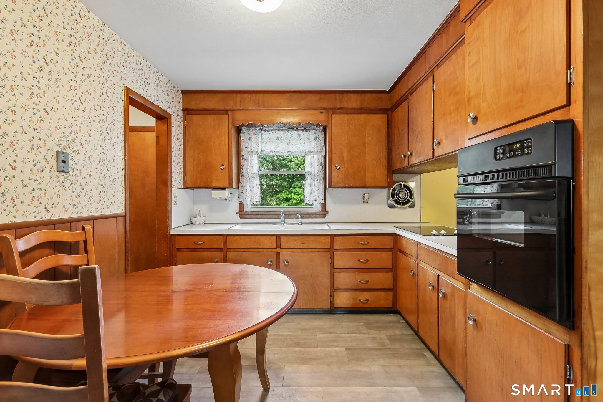 31 Jeanette Road Danbury CT 06811