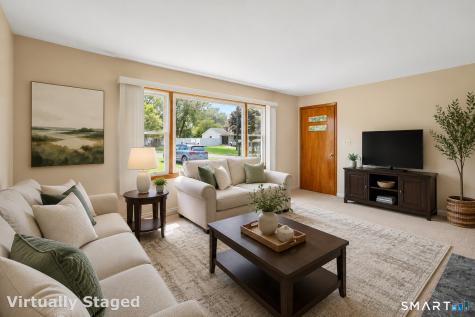 31 Jeanette Road Danbury CT 06811
