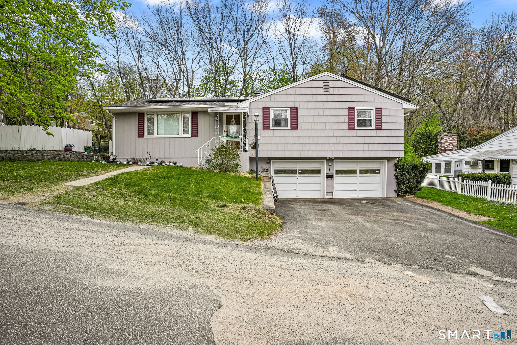 7 Newport Drive Waterbury CT 06705