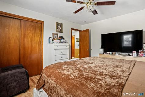 7 Newport Drive Waterbury CT 06705
