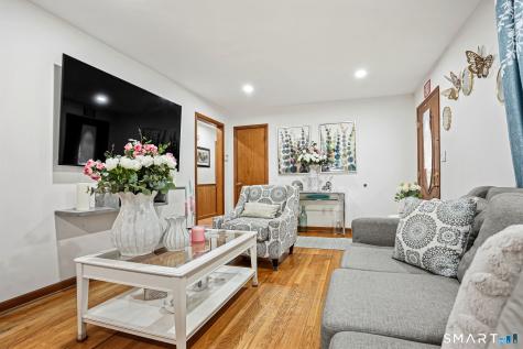 7 Newport Drive Waterbury CT 06705