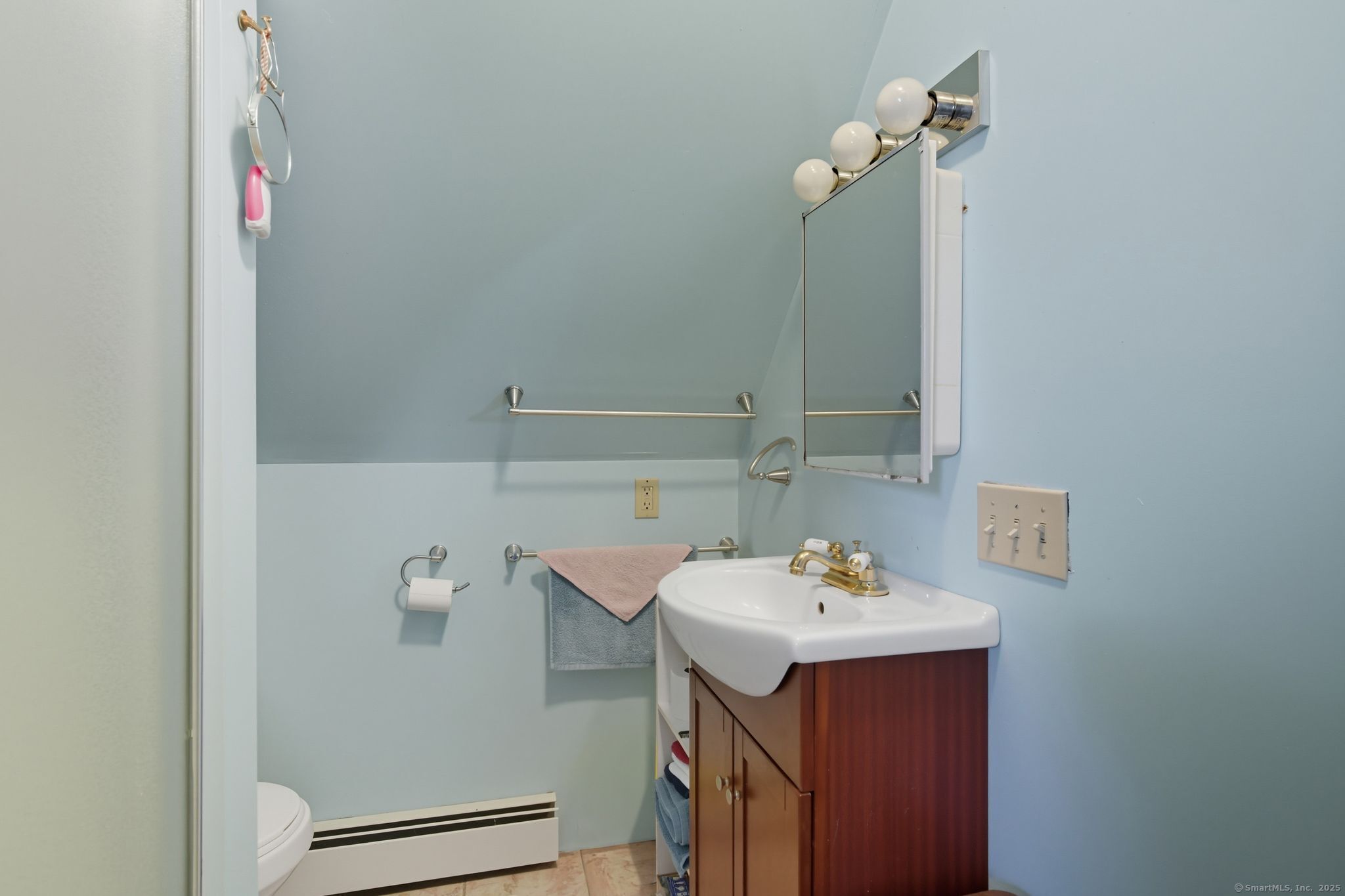 31 Lake Shore Boulevard Stafford CT 06076