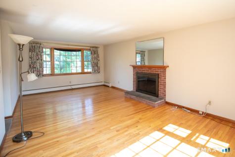 153 Fiesta Heights Meriden CT 06451