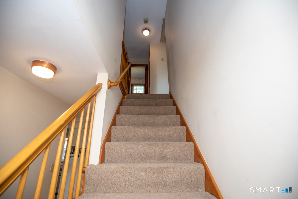 153 Fiesta Heights Meriden CT 06451