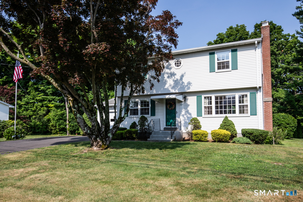153 Fiesta Heights Meriden CT 06451